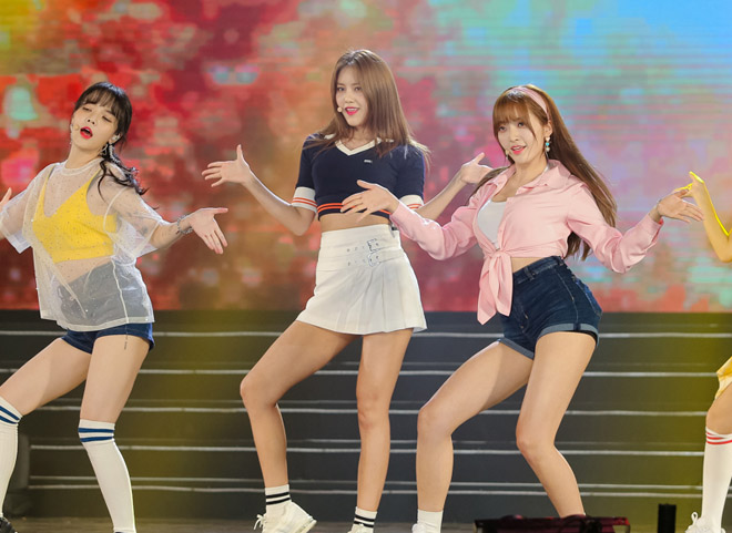 Cận cảnh nhan sắc "báu vật Hàn Quốc" khiến fan Sài thành "mất ăn mất ngủ" - 9