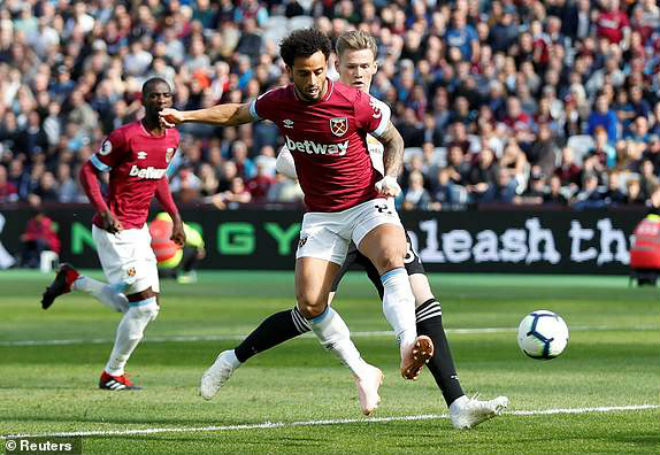 West Ham - MU: Choáng váng 3 &#34;cú đấm&#34; kết liễu - 1