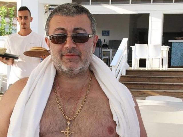 Thế giới - Diễn biến mới vụ trùm mafia Nga bị 3 con gái xinh đẹp đâm chết