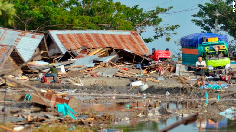 Hậu động đất, sóng thần Indonesia: Cơn ác mộng chưa kết thúc - 1