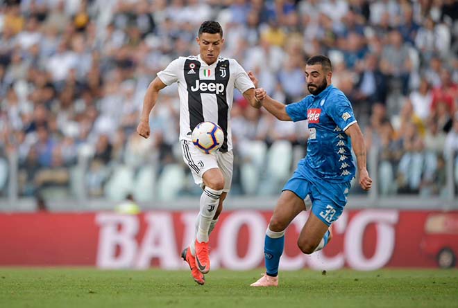 Ronaldo chói sáng: Juventus dễ từ tập thể thành đội bóng một siêu sao - 1