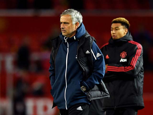 Rối loạn ở MU “tràn ly”: Mourinho bỏ tập, Juventus quyết tranh Zidane