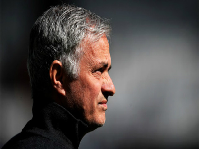 Tin HOT bóng đá tối 30/9: Tỷ lệ Mourinho bị sa thải cao khủng khiếp