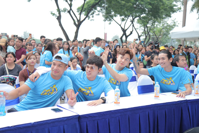 Ngô Kiến Huy đón sinh nhật bất ngờ cùng dàn sao "Running Man" - 1