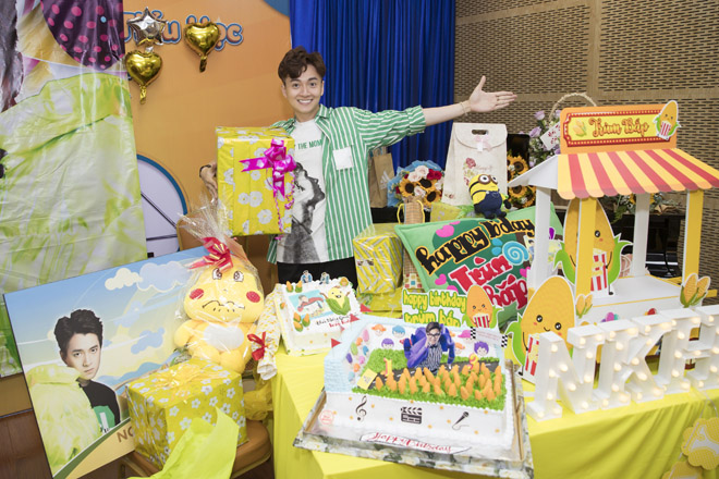 Ngô Kiến Huy đón sinh nhật bất ngờ cùng dàn sao "Running Man" - 9