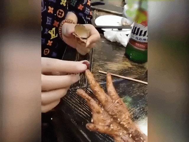 Video Clip Cười - Cũng tại vì FA lâu quá mới ra nông nỗi này