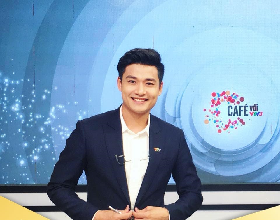 MC 'soái ca' 6 múi của nhà đài VTV khiến dân mạng phải "truy lùng" là ai? - 1