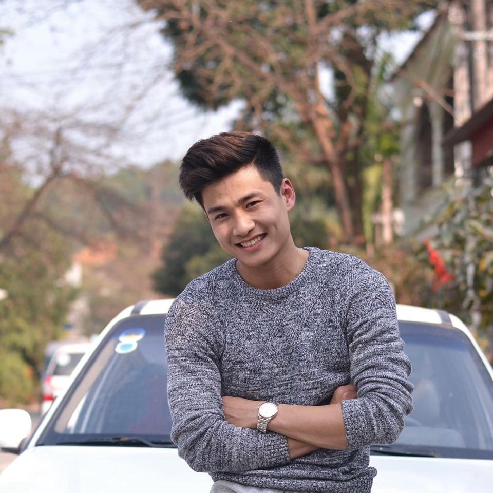 MC 'soái ca' 6 múi của nhà đài VTV khiến dân mạng phải "truy lùng" là ai? - 4