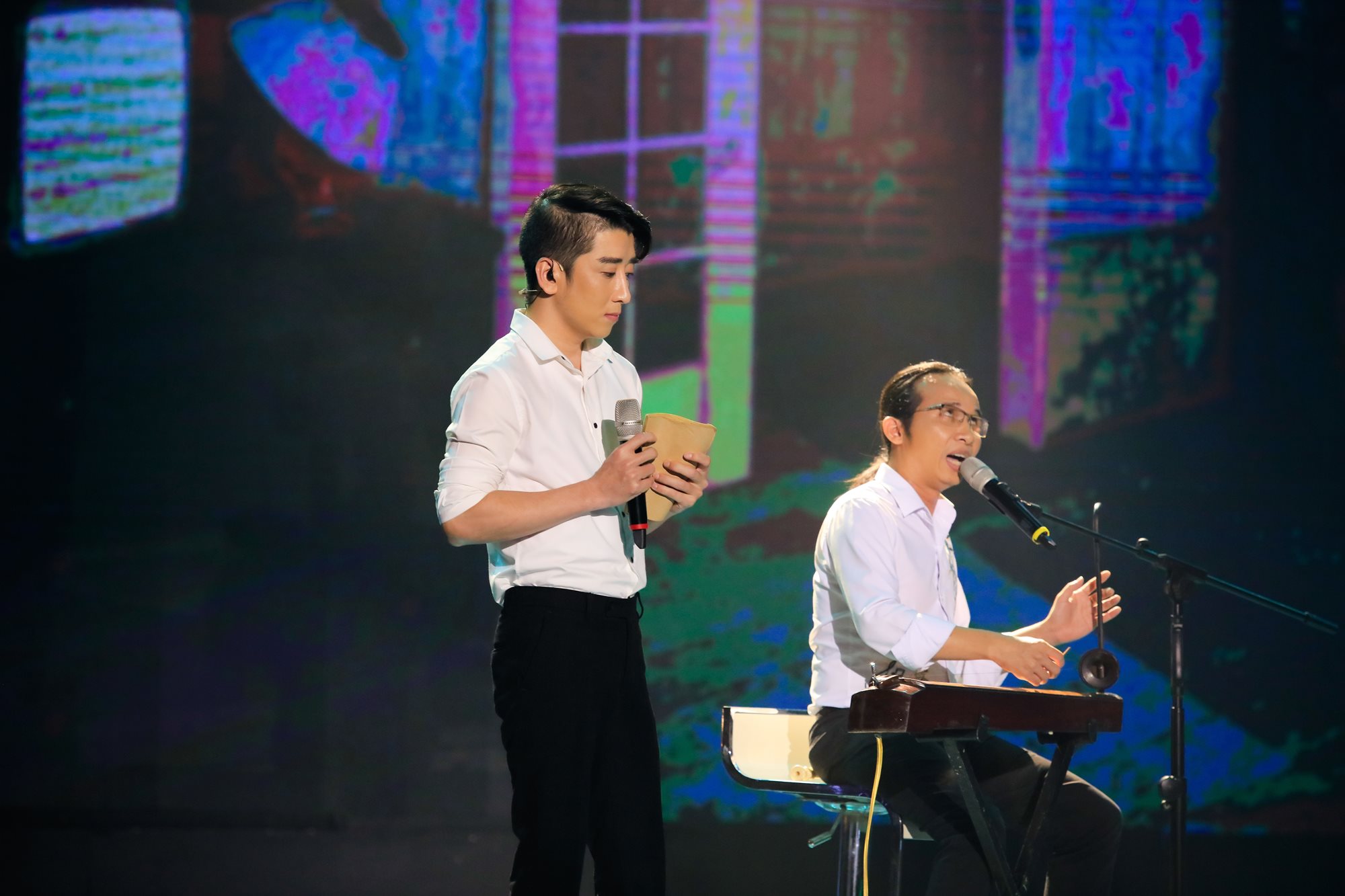 Nam ca sĩ 12 lần đi thi hát, mỗi đêm chạy 7-9 show kiếm 60 triệu/ tháng là ai? - 4