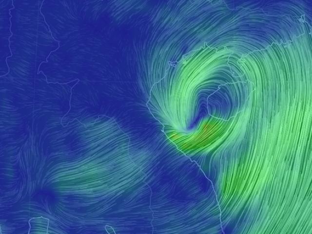 Bão số 2 di chuyển nhanh hướng vào Quảng Ninh-Nam Định, nhiều tỉnh cấm biển