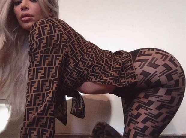 Thêm một trend chụp ảnh mới trên Instagram, bạn có dám thử? - 6