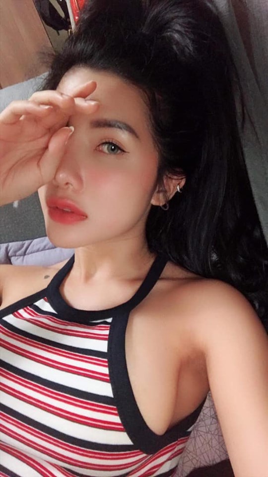 Hot girl hở bạo ở &#34;Tuyệt tình cốc&#34; lại gây tranh cãi vì khỏa thân trong bồn tắm - 10