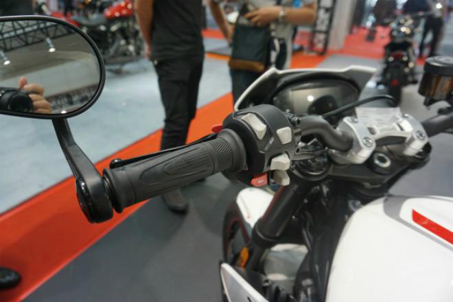 “Mãnh thú” Triumph Triple Street RS giá 430 triệu đồng, nâng tầm phái mạnh - 4