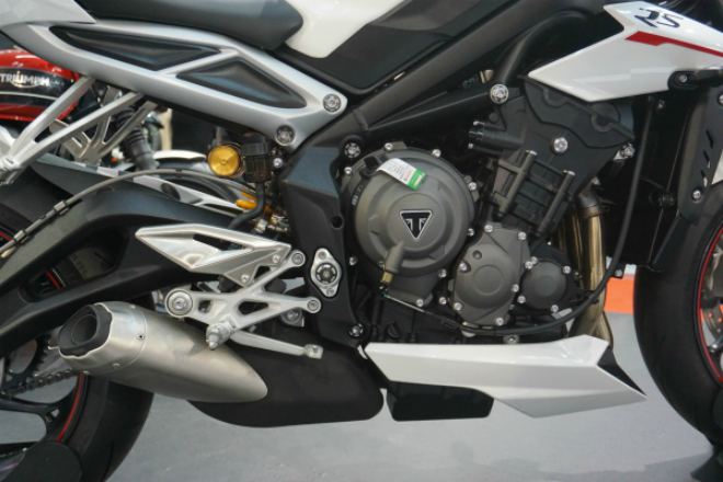 “Mãnh thú” Triumph Triple Street RS giá 430 triệu đồng, nâng tầm phái mạnh - 7