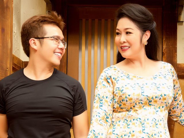 Đời sống Showbiz - Chàng trai bất ngờ khiến NSND Hồng Vân nhận làm con nuôi là ai?