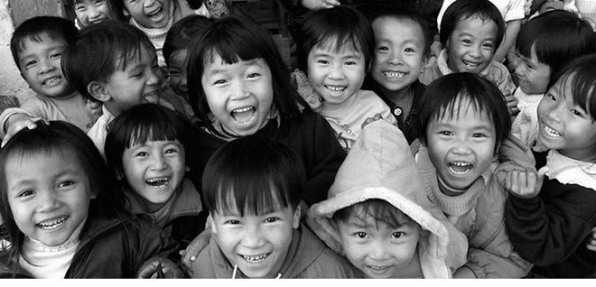 Tắm nắng không đúng cách khiến con thấp còi - 1