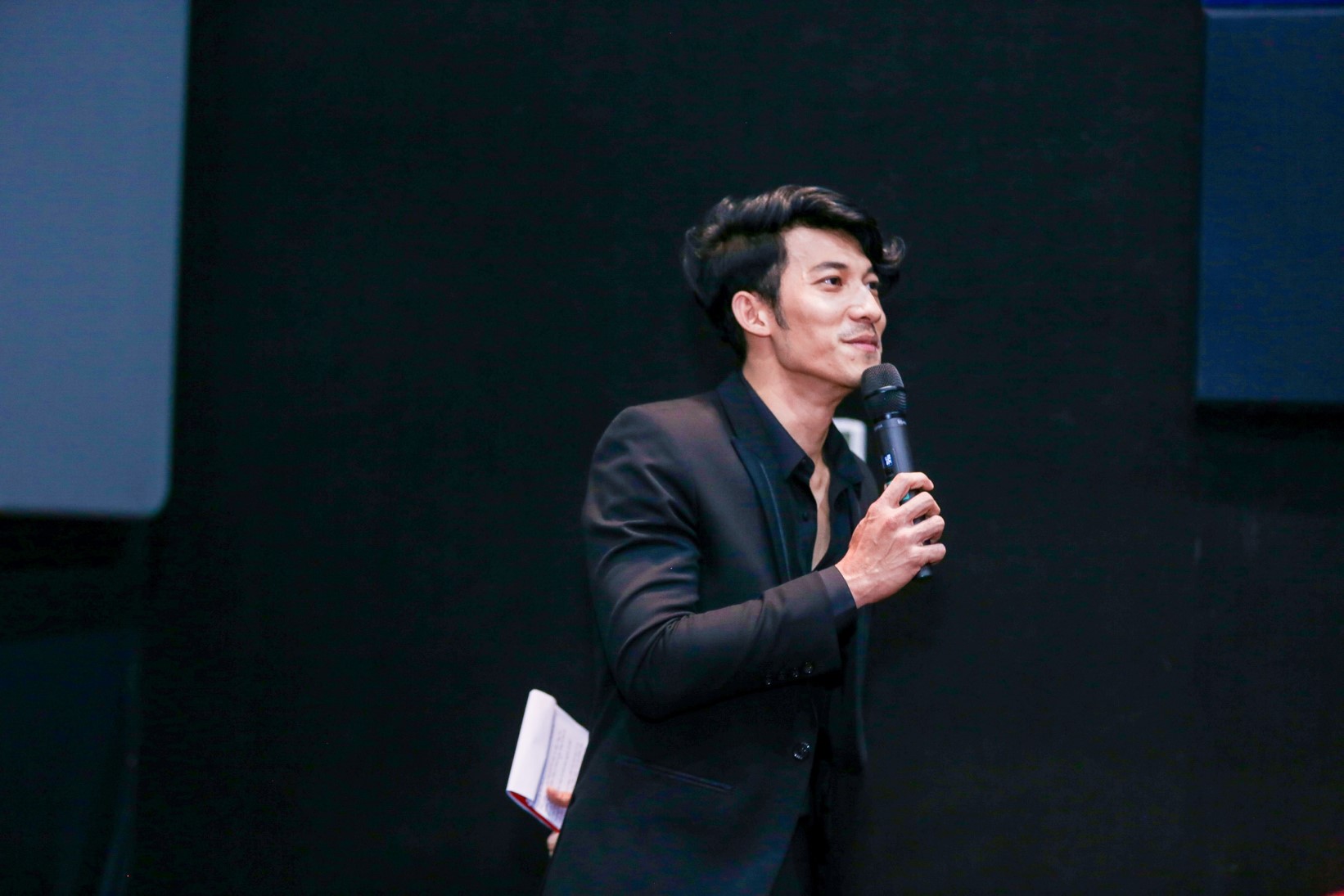 Sao nam "Running Man" bưng bê ở phố Bùi Viện trước khi nổi tiếng là ai? - 4