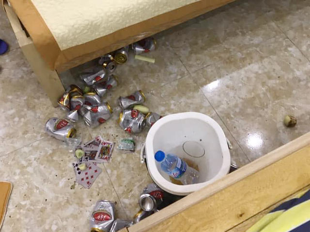 Bạn trẻ - Cuộc sống - Thuê biệt thự hạng sang ở, nhóm thanh niên vẫn mang theo lối sống "khu ổ chuột"