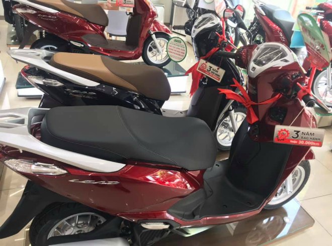 Ảnh thực tế Honda Lead 125cc mới, lô-gô cách điệu, trang bị cao cấp - 8