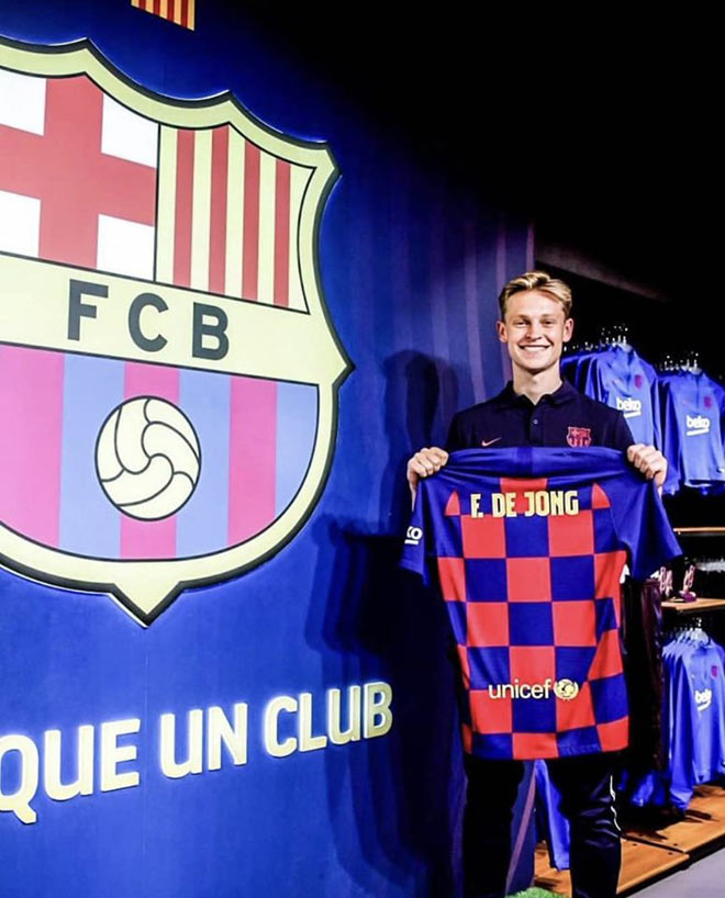 Barca chính thức ra mắt &#34;bom tấn&#34; 75 triệu euro: Đếm ngược đón Griezmann - 1