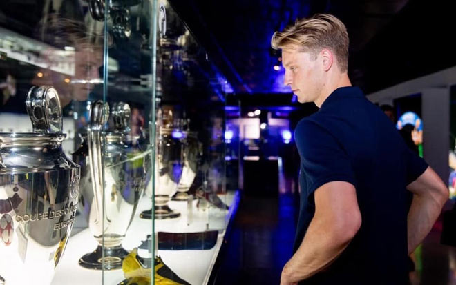 Barca chính thức ra mắt &#34;bom tấn&#34; 75 triệu euro: Đếm ngược đón Griezmann - 3