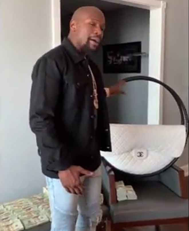 Mayweather gây nhức nhối: Mang &#34;núi tiền&#34; 46 tỷ đồng phủ trắng bàn - 3