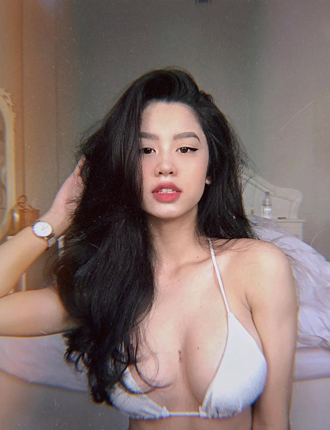 Cô nàng xinh đẹp hơn và nóng bỏng hơn.&nbsp;