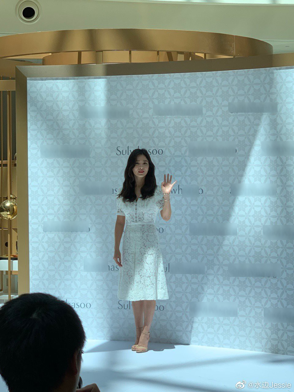 Song Hye Kyo nói gì trong 15 phút xuất hiện lần đầu tiên sau vụ ly hôn 1500 tỷ? - 1