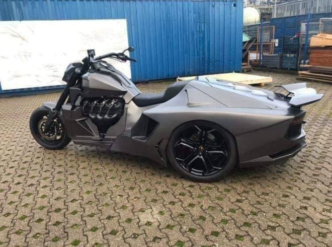 SỐC: Môtô đầu “khủng long”, đuôi Lamborghini gây sốt dân mạng Việt - 2