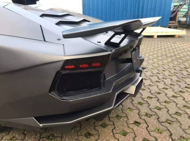 SỐC: Môtô đầu “khủng long”, đuôi Lamborghini gây sốt dân mạng Việt - 4