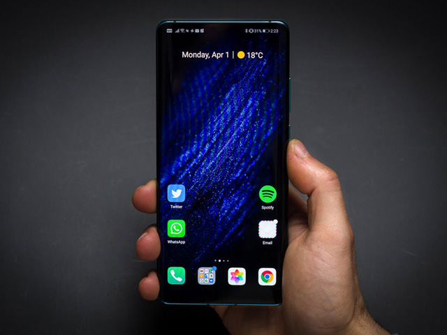 Dế sắp ra lò - Bất chấp mọi thứ, Huawei cũng phát triển smartphone có camera selfie ẩn