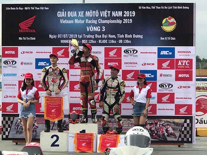 Vòng ba giải đua xe mô tô Việt Nam chính thức khởi tranh - 13