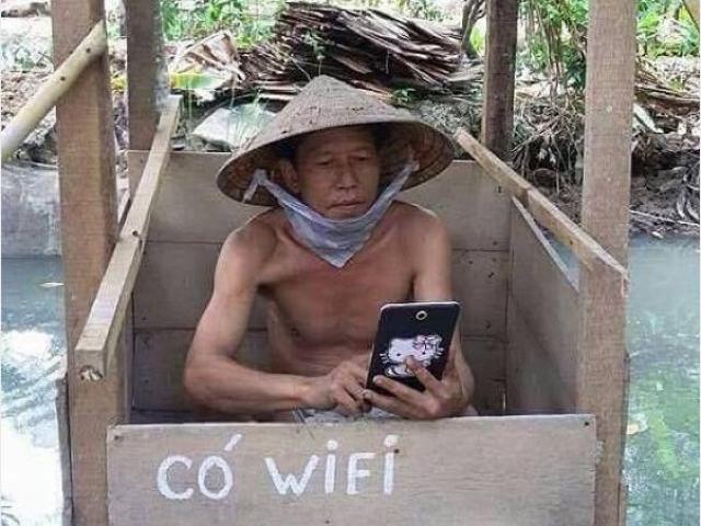 Truyện cười - Thời gian đi tiểu của thanh niên VN là bao lâu?