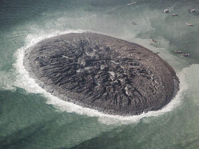 Thế giới - Hòn đảo ra đời cùng cái chết của hơn 800 người, 6 năm sau biến mất hoàn toàn