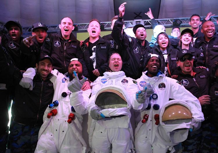 Sắp thành phi hành gia đầu tiên của châu Phi thì đột ngột tử nạn vì xe máy - 2