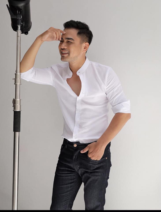 Khải "Về nhà đi con" tiết lộ bí quyết giúp quý ông "trăm trận trăm thắng" - 1