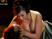 Thời trang - Váy áo bị chê vô duyên của khách mời, diễn viên trên sóng truyền hình