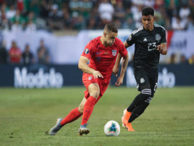 Bóng đá - Mexico - Mỹ: Vỡ òa siêu phẩm, lên ngôi nghẹt thở (CK Gold Cup)
