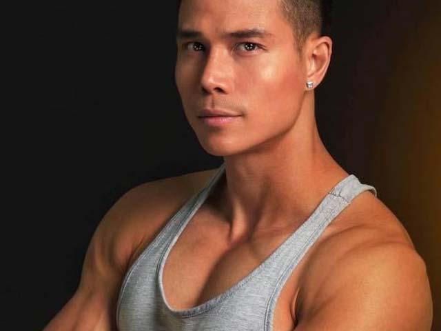 Thời trang - Nam vương Tiến Đoàn: "Người có tình, người có tiền, trao đổi là sòng phẳng"