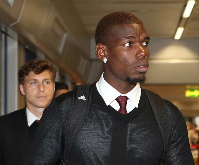 Pogba xuất hiện cùng MU trong chuyến du đấu hè