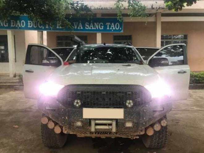 Những món phụ kiện không thể thiếu khi sở hữu xe bán tải - 2