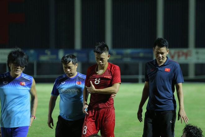 U23 Việt Nam: &#34;Đàn em&#34; Công Phượng chấn thương, thầy Park không vui - 1