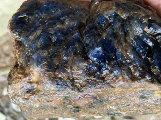 Xôn xao cục đá quý 4 tỷ đồng ở Yên Bái: Bộ TNMT đang kiểm tra mỏ còn đá quý không
