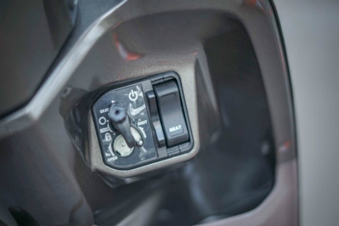 Ổ khóa đa năng.