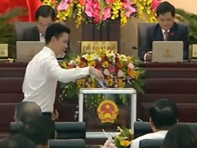 Tin tức trong ngày - Ông Nguyễn Bá Cảnh chính thức thôi làm nhiệm vụ đại biểu HĐND TP Đà Nẵng