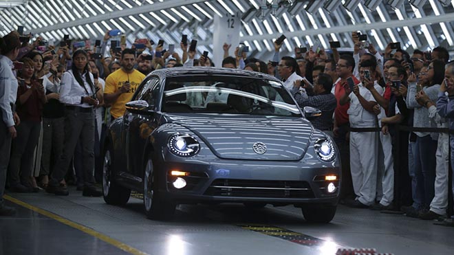 Nói lời tạm biệt với Beetle - bọ cánh cứng cuối cùng của Volkswagen - 3