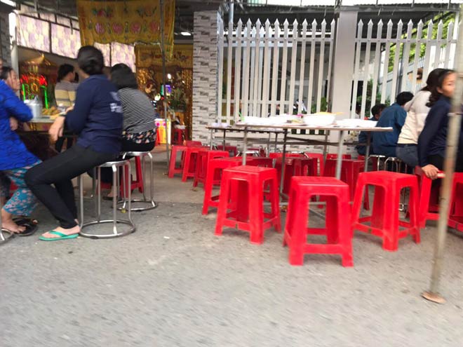 Gia đình Tiến cũng đang lo hậu sự cho Tiến.
