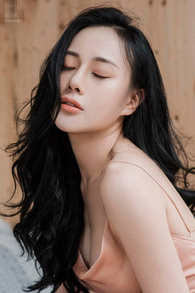 Phương Oanh cũng từng khiến khán giả căm ghét với vai người thứ ba trong phim truyền hình Nàng dâu order.