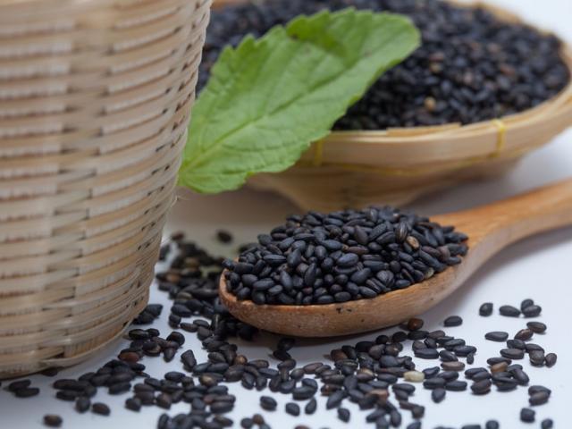 Sức khỏe đời sống - 6 tác dụng tuyệt vời của vừng đen đối với sức khỏe và sắc đẹp chị em