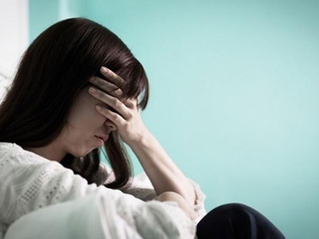 Bạn trẻ - Cuộc sống - Suy sụp khi phát hiện bức ảnh phơi bày bí mật giữa chồng và em trai